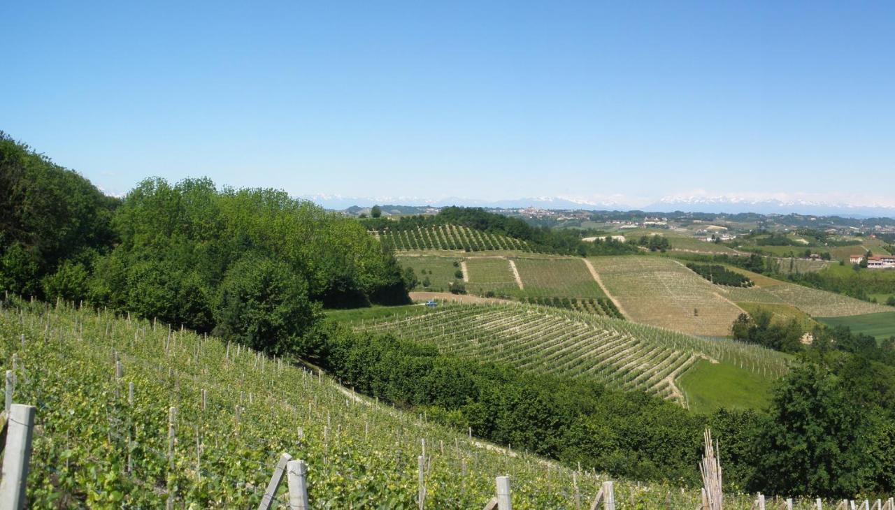 Agriturismo Monbertola Govone Εξωτερικό φωτογραφία