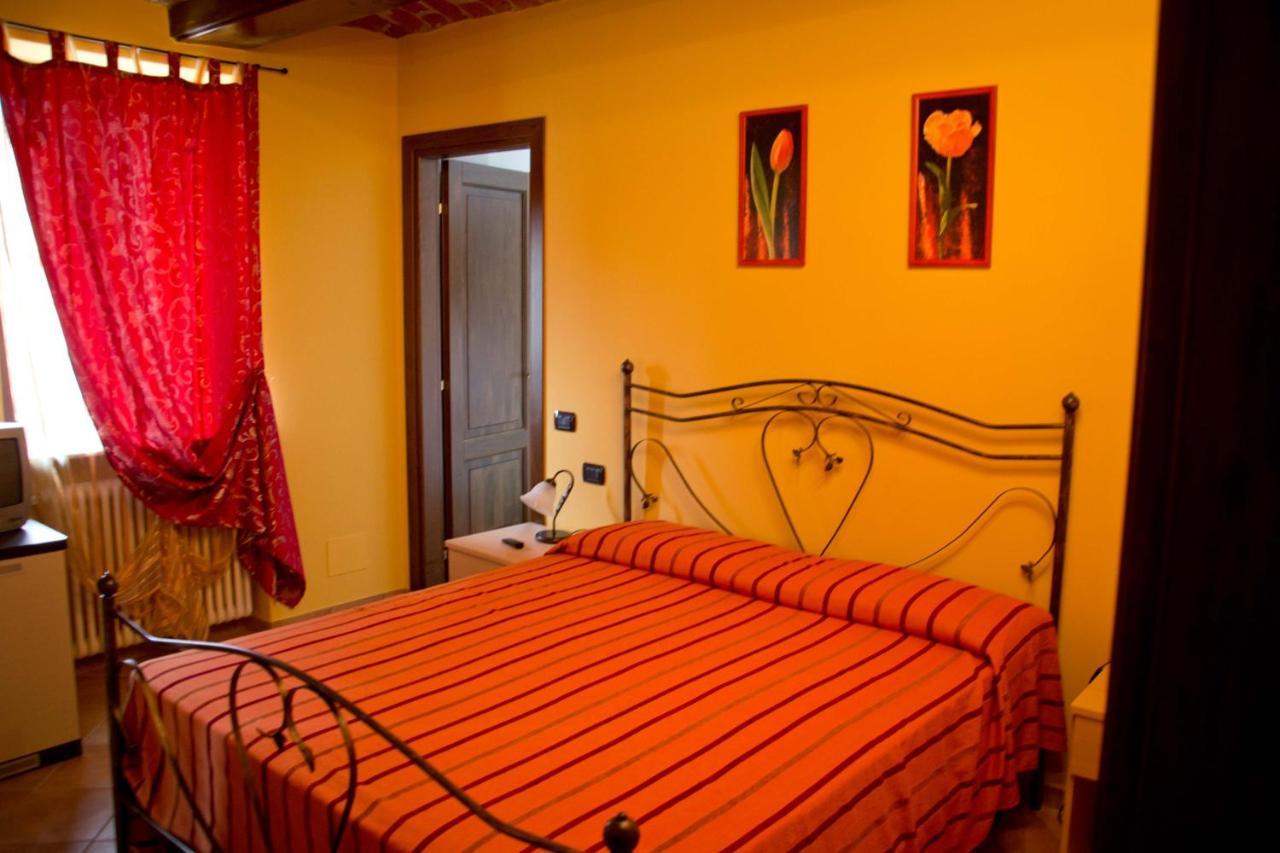 Agriturismo Monbertola Govone Εξωτερικό φωτογραφία